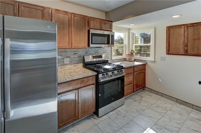 1505 N 38th Street, Kansas City, KS 66102