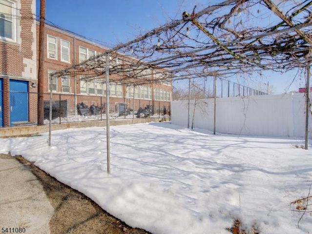 115 Madison Ave 2, Elizabeth City, NJ 07201