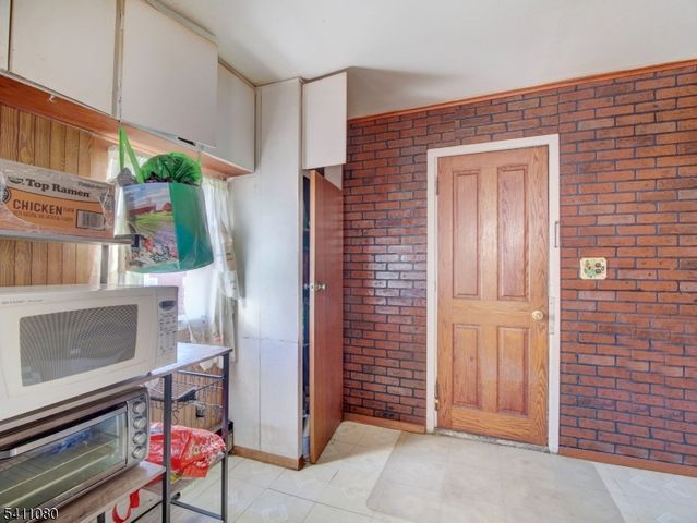 115 Madison Ave 2, Elizabeth City, NJ 07201