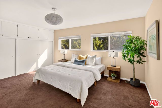 3152 Grand View Boulevard, Los Angeles, CA 90066