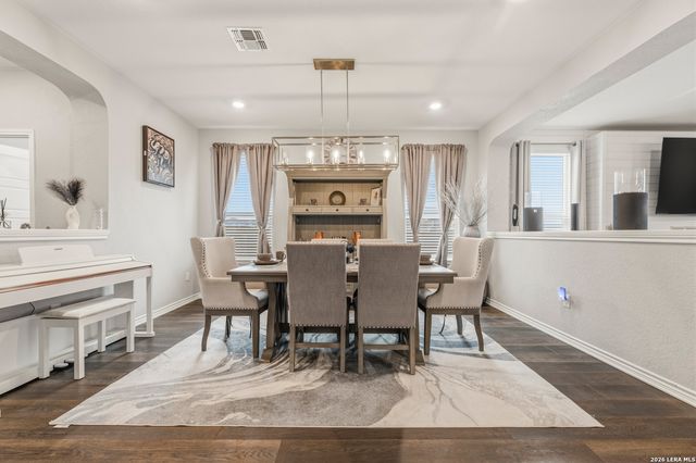 200 RUSTIC SPGS, Universal City, TX 78148