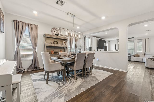 200 RUSTIC SPGS, Universal City, TX 78148