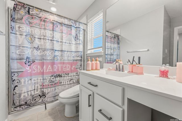 200 RUSTIC SPGS, Universal City, TX 78148
