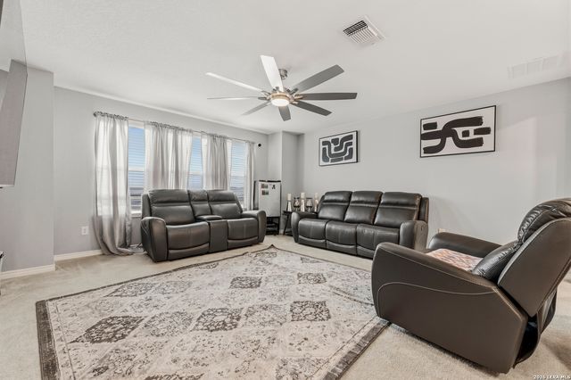 200 RUSTIC SPGS, Universal City, TX 78148