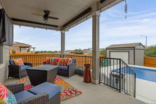 200 RUSTIC SPGS, Universal City, TX 78148