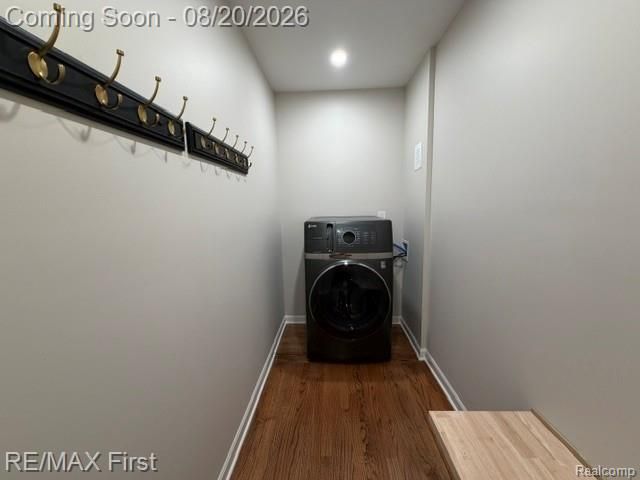 971 Canterbury Road, Grosse Pointe Woods, MI 48236