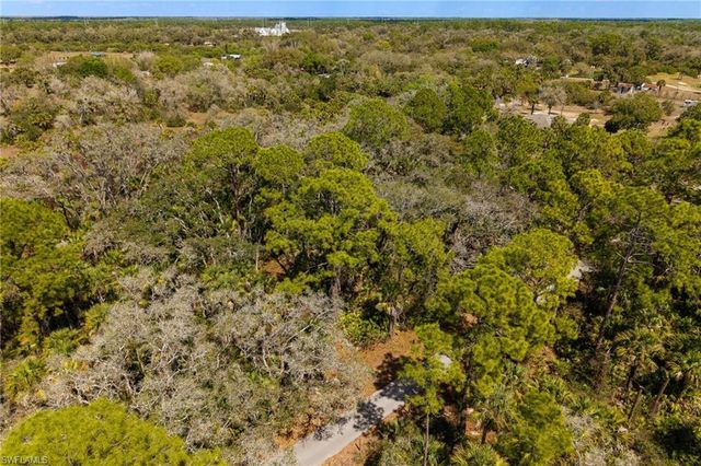3751 Bateman RD, Alva, FL 33920