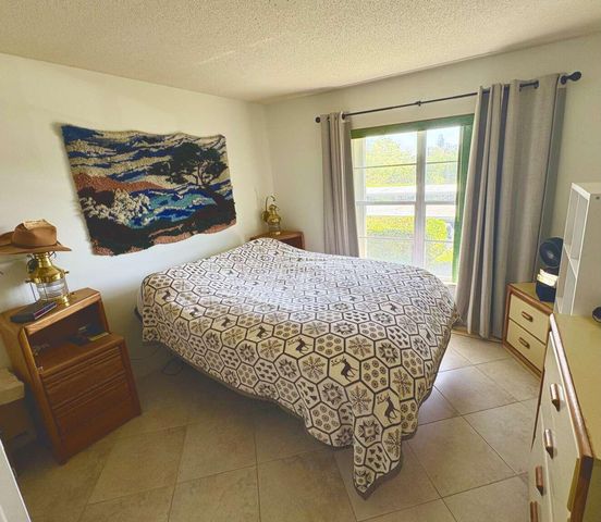 200 Greytwig Road 213, Vero Beach, FL 32963