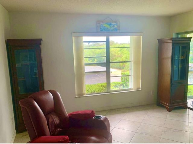 200 Greytwig Road 213, Vero Beach, FL 32963