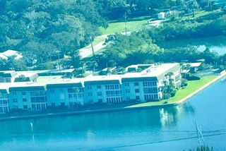 200 Greytwig Road 213, Vero Beach, FL 32963