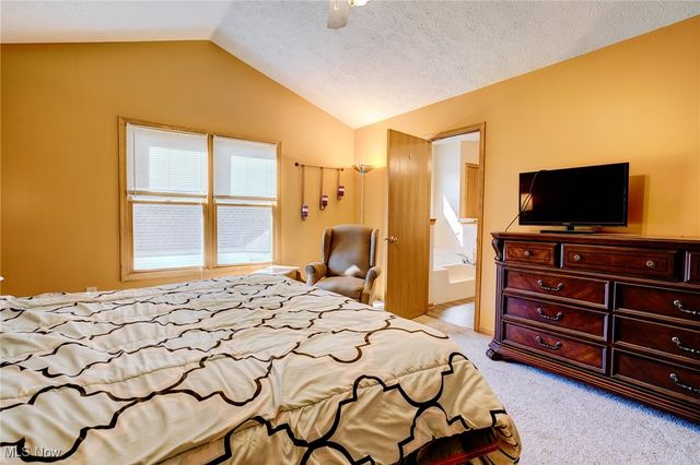 362 Silver Meadow Drive, Wadsworth, OH 44281