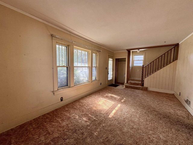 921 Cornelia Street, Janesville, WI 53545