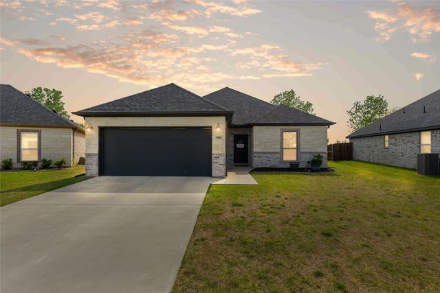 8908 Kiowa Drive, Greenville, TX 75402