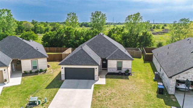 8908 Kiowa Drive, Greenville, TX 75402