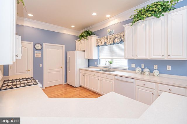 19 EASTON AVE, Ocean Pines, MD 21811
