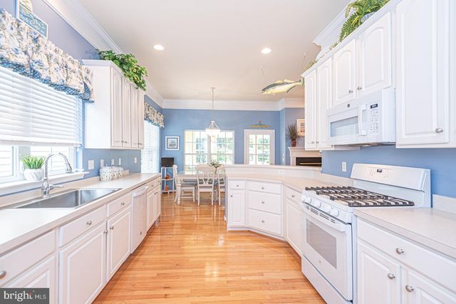 19 EASTON AVE, Ocean Pines, MD 21811