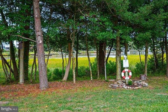 19 EASTON AVE, Ocean Pines, MD 21811