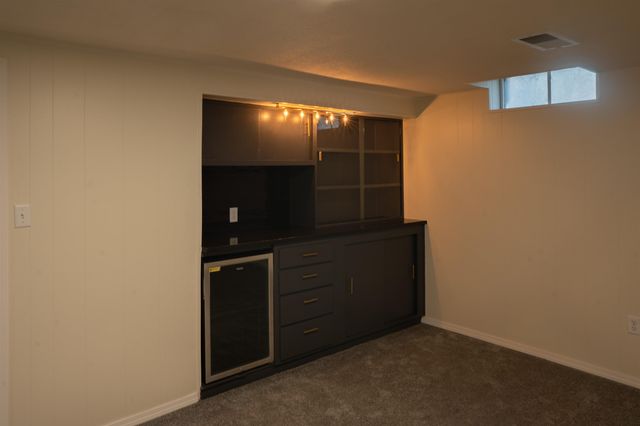 3251 S Vine St, Wichita, KS 67217