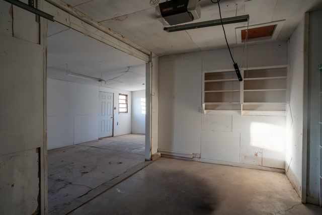 3251 S Vine St, Wichita, KS 67217