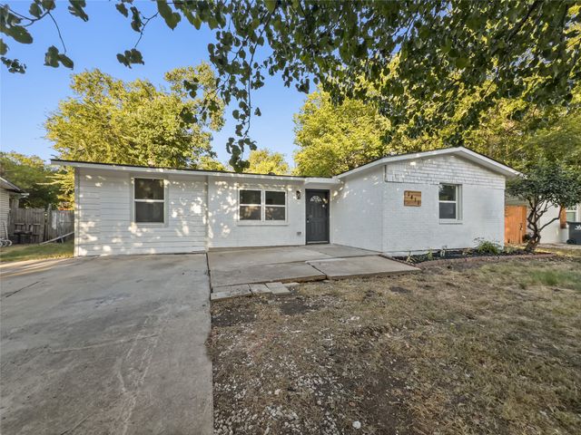 1411 Swiss Street, Arlington, TX 76010