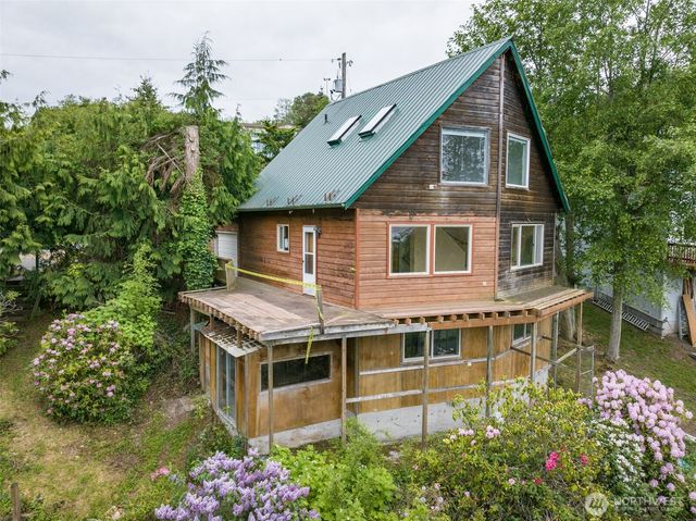300 North Street, Sequim, WA 98382