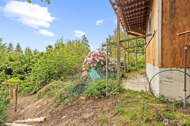 300 North Street, Sequim, WA 98382