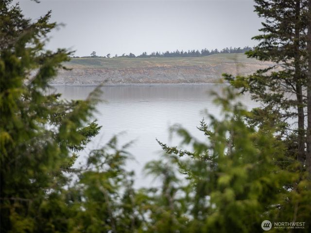 300 North Street, Sequim, WA 98382