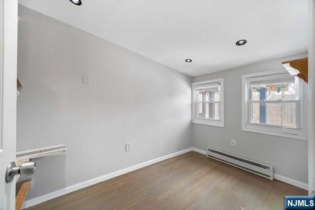 15 Allegheny Avenue, West Milford, NJ 07480