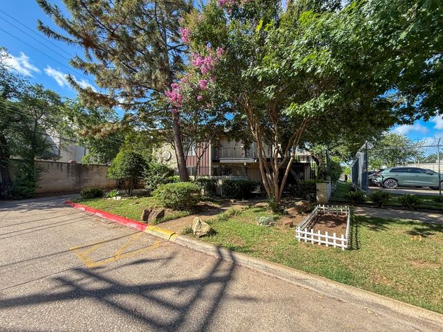5001 Bowser Avenue 103, Dallas, TX 75209