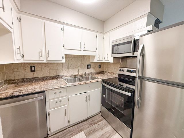 5001 Bowser Avenue 103, Dallas, TX 75209