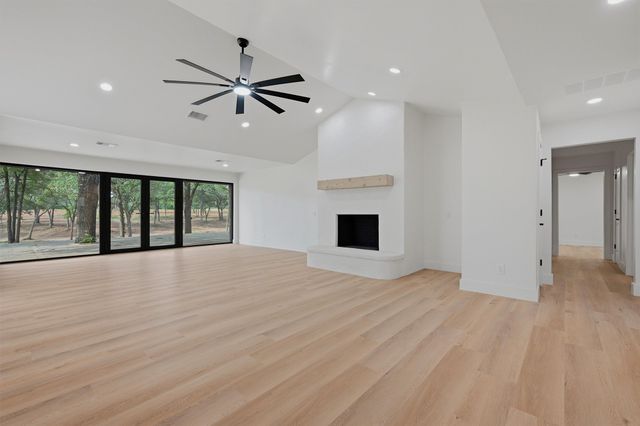 410 Arkansas Road, Sadler, TX 76264