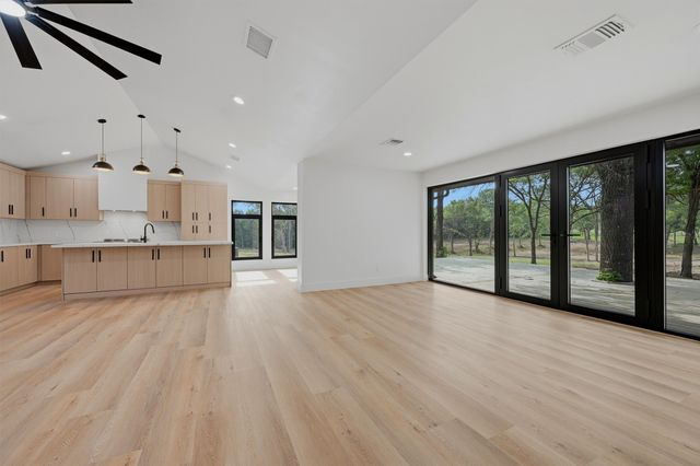 410 Arkansas Road, Sadler, TX 76264