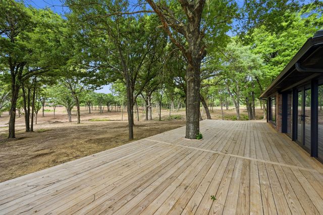 410 Arkansas Road, Sadler, TX 76264