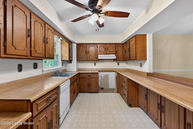 6210 Beulah Church Rd, Louisville, KY 40228