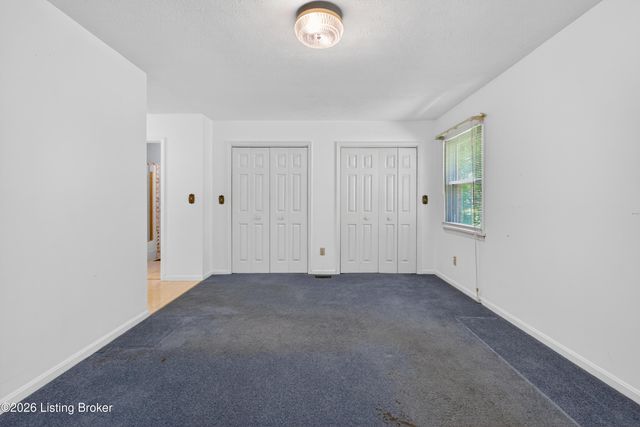 6210 Beulah Church Rd, Louisville, KY 40228