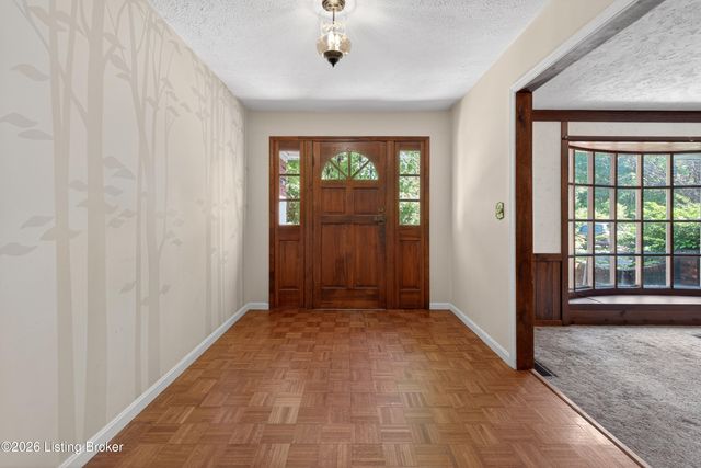6210 Beulah Church Rd, Louisville, KY 40228