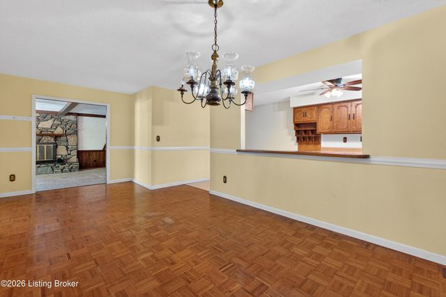 6210 Beulah Church Rd, Louisville, KY 40228