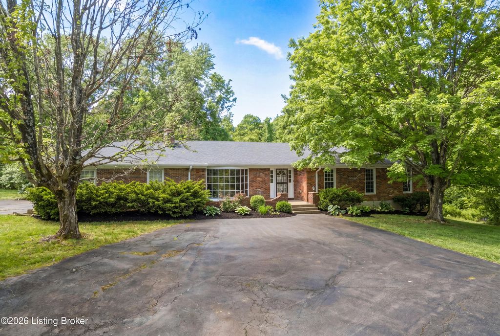 6210 Beulah Church Rd, Louisville, KY 40228