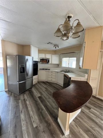 31816 Avenue E 2, Yucaipa, CA 92399