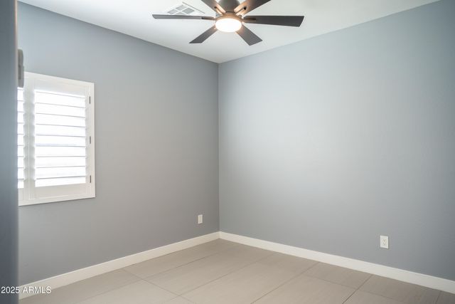 21605 W LAURA Street, Wittmann, AZ 85361