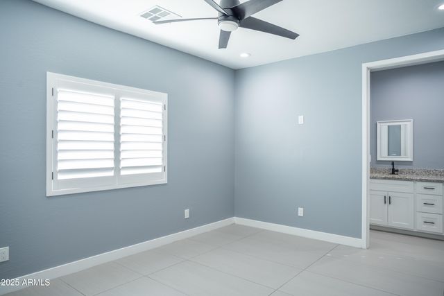 21605 W LAURA Street, Wittmann, AZ 85361