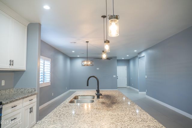 21605 W LAURA Street, Wittmann, AZ 85361