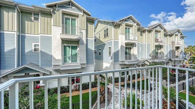 512 LAUREL PARK DRIVE, Sarasota, FL 34236