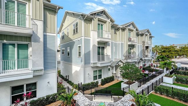 512 LAUREL PARK DRIVE, Sarasota, FL 34236