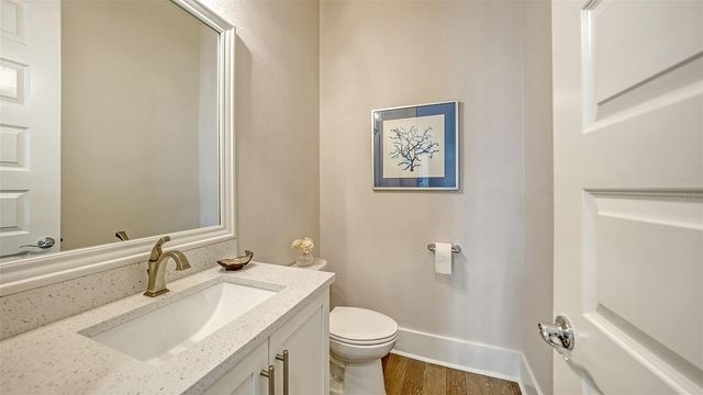 512 LAUREL PARK DRIVE, Sarasota, FL 34236