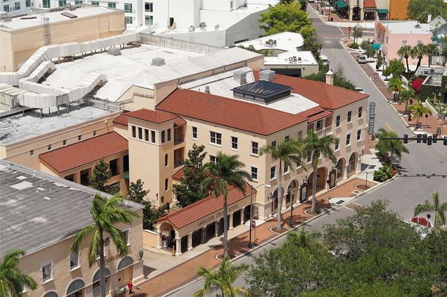 512 LAUREL PARK DRIVE, Sarasota, FL 34236