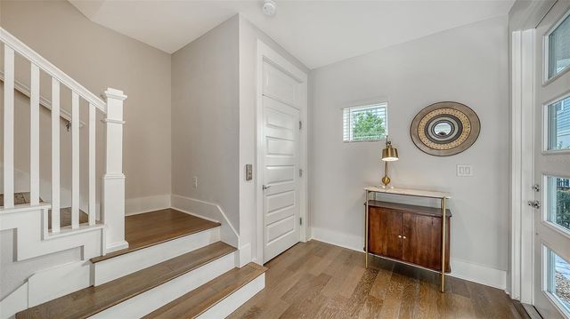 512 LAUREL PARK DRIVE, Sarasota, FL 34236