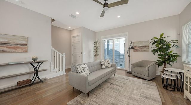 512 LAUREL PARK DRIVE, Sarasota, FL 34236