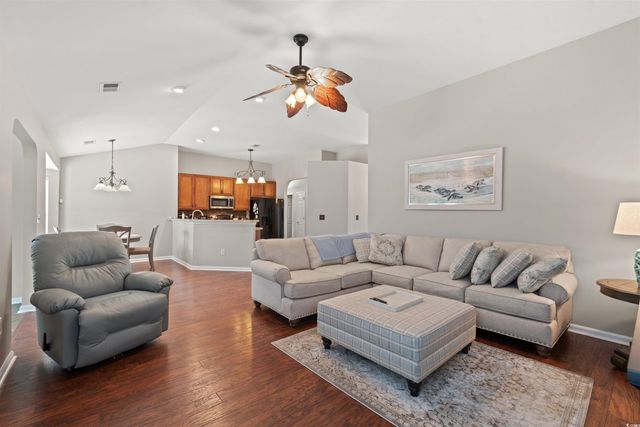 3 Birdsong Ct., Murrells Inlet, SC 29576