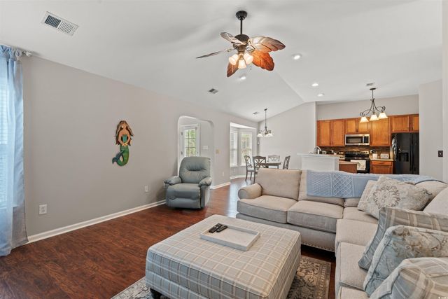3 Birdsong Ct., Murrells Inlet, SC 29576